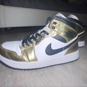 USED Air Jordan 1 MID SE 'METALLIC GOLD'